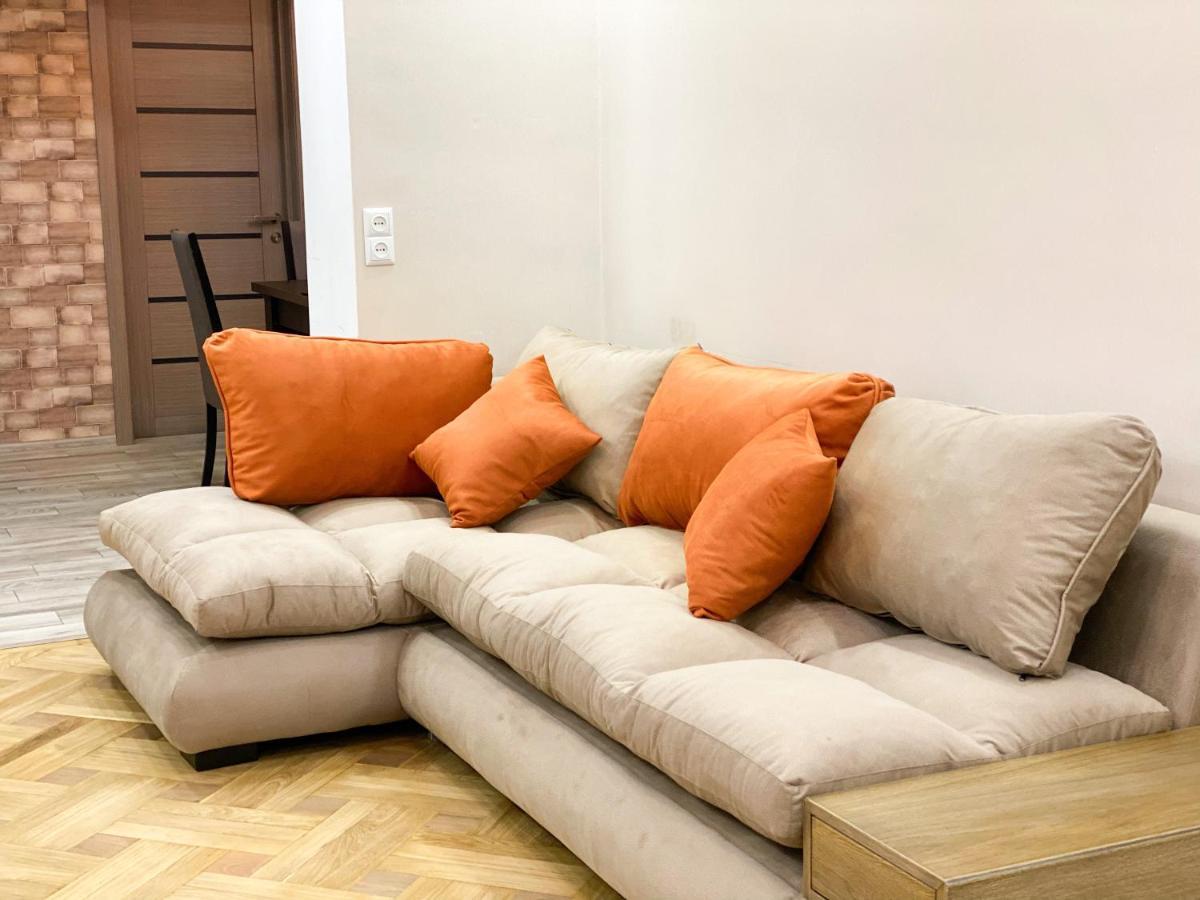 Luxury 4-Bedroom Apartment In The Center Tbilisi Exterior photo